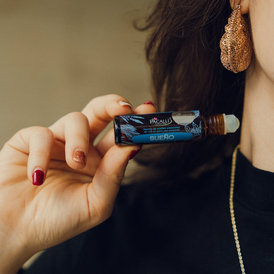 Sueño Roll On PACALLI · Lavanda, Vetiver y Ylang Ylang · 10 ml
