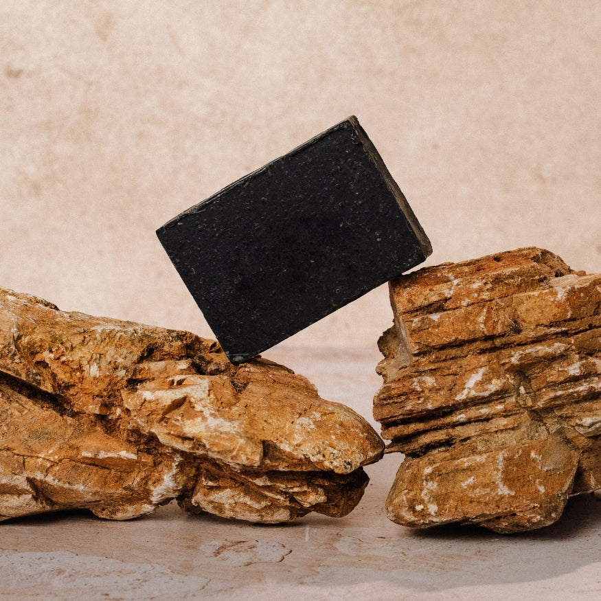 Jabón Artesanal de Carbón Activado PACALLI · 100 g