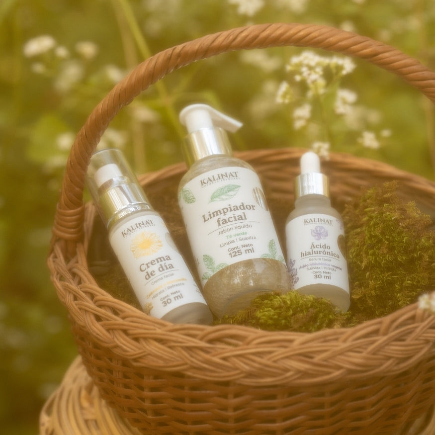 Kit Mi rutina de día Kalinat · 3 piezas (Limpiador Facial, Ácido hialurónico serum y Crema de día)